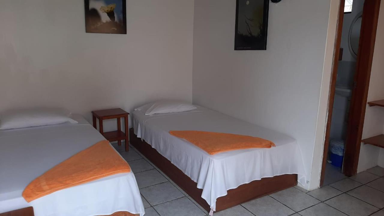 Hostal Tero Real Puerto Villamil Extérieur photo