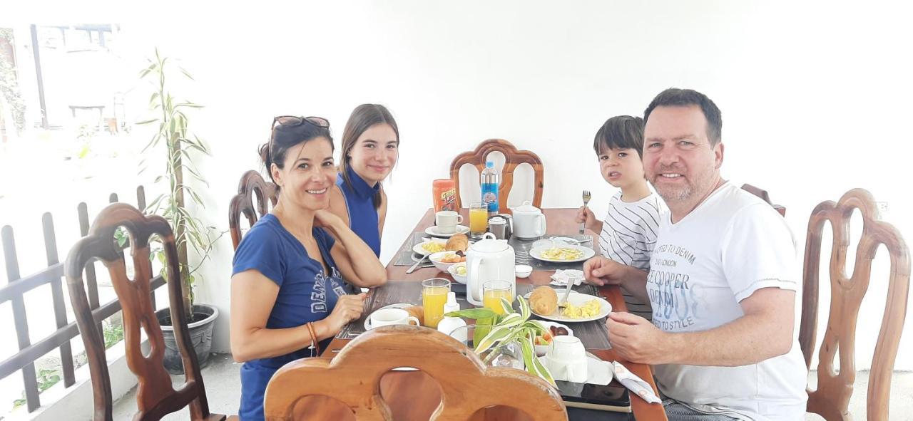 Hostal Tero Real Puerto Villamil Extérieur photo